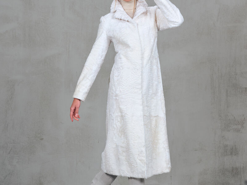 44 / Maxi cappotto in persiano swakara bianco